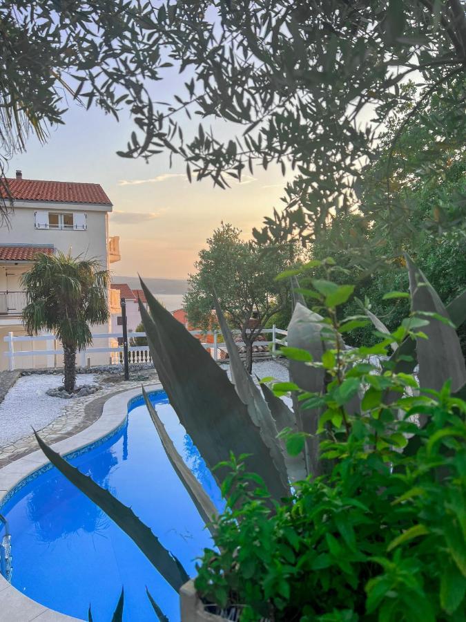 Apartments Villa Klaudia - Adults Only Crikvenica Exterior photo