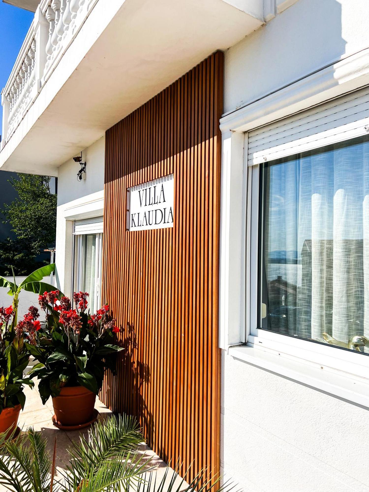 Apartments Villa Klaudia - Adults Only Crikvenica Exterior photo